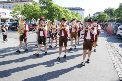 32194604-perfekter-auftakt-zum-waldkraiburger-volksfest-am-juli-Rz7d